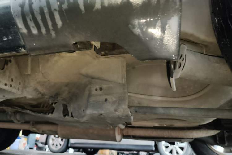 Used Honda CR-V 2010 2.0L Automatic Four-Wheel Drive Classic Edition Chassis Rear Left