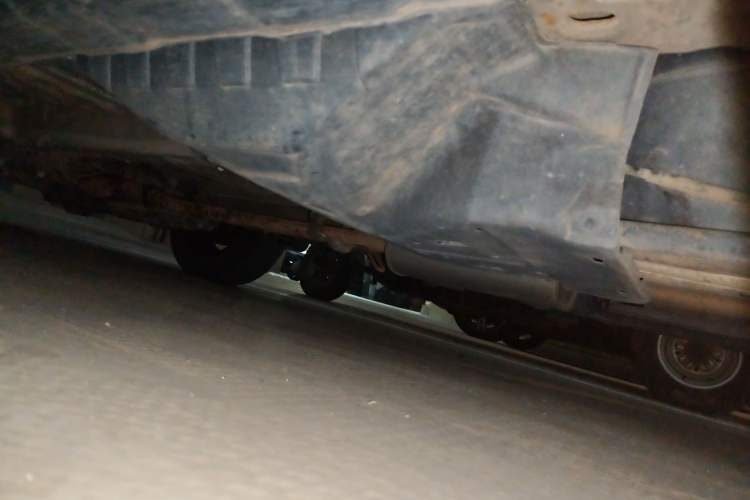 Used Honda CR-V 2010 2.0L automatic two-wheel drive urban version Chassis Rear Left