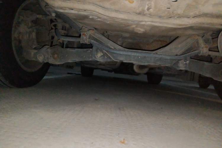 Used Honda CR-V 2010 2.0L automatic two-wheel drive urban version Chassis Rear