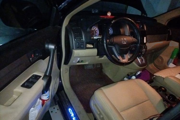Used Honda CR-V 2010 2.4L automatic four-wheel drive luxury version Driver Seat