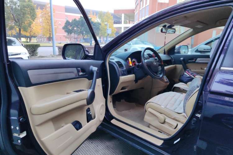 Used Honda CR-V 2010 2.0L automatic two-wheel drive urban version Driver Seat