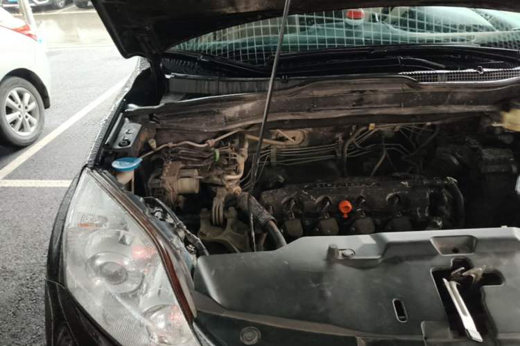 Used Honda CR-V 2010 2.0L Automatic Four-Wheel Drive Classic Edition Engine Bay Right