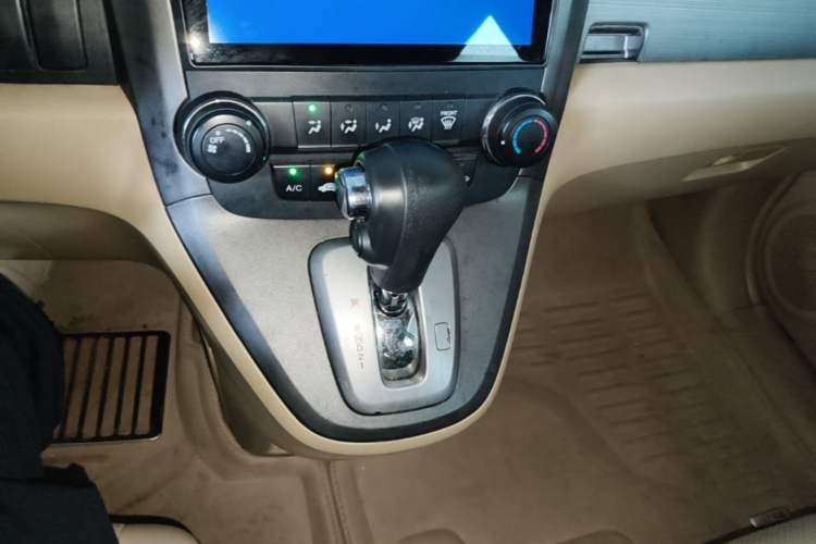 Used Honda CR-V 2010 2.0L Automatic Four-Wheel Drive Classic Edition Gear Lever