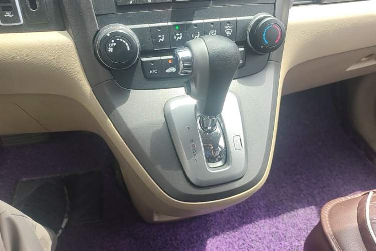 Used Honda CR-V 2010 2.0L Automatic Four-Wheel Drive Classic Edition Gear Lever