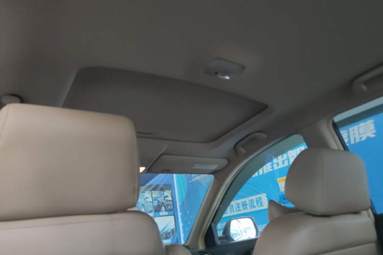 Used Honda CR-V 2010 2.4L automatic four-wheel drive luxury version Headliner