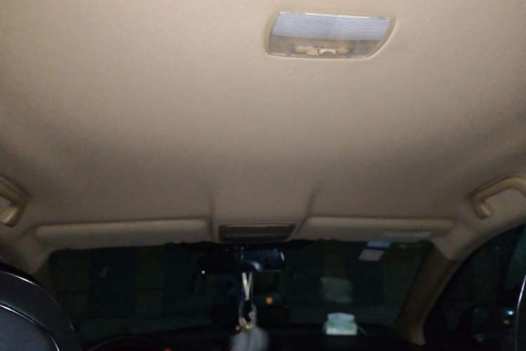 Used Honda CR-V 2010 2.0L automatic two-wheel drive urban version Headliner