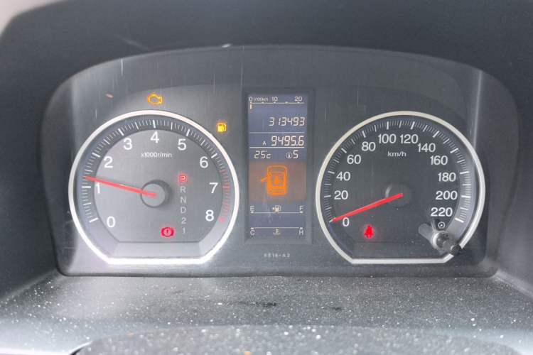 Used Honda CR-V 2010 2.4L automatic four-wheel drive luxury version Instrument Cluster