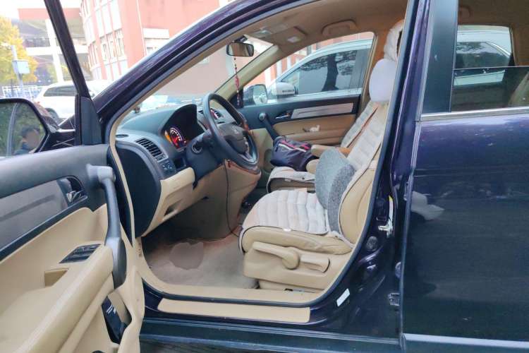 Used Honda CR-V 2010 2.0L automatic two-wheel drive urban version Left Front Seat