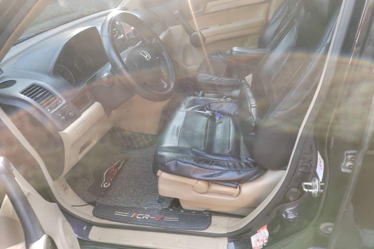 Used Honda CR-V 2010 2.0L automatic two-wheel drive urban version Left Front Seat