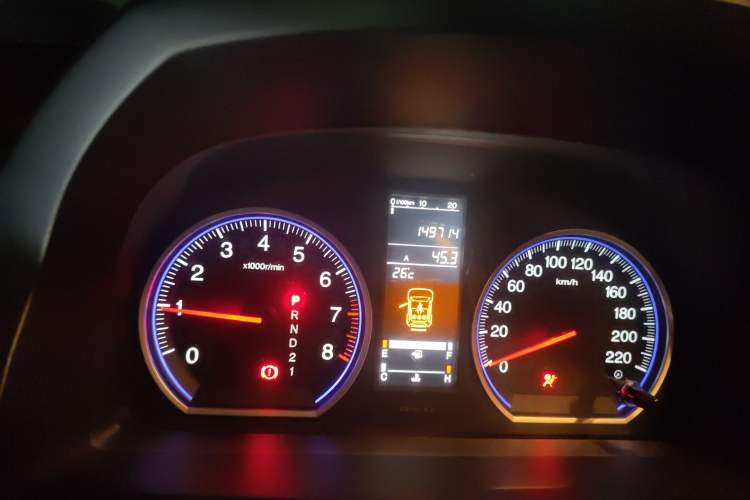 Used Honda CR-V 2010 2.0L Automatic Four-Wheel Drive Classic Edition Odometer Close Up