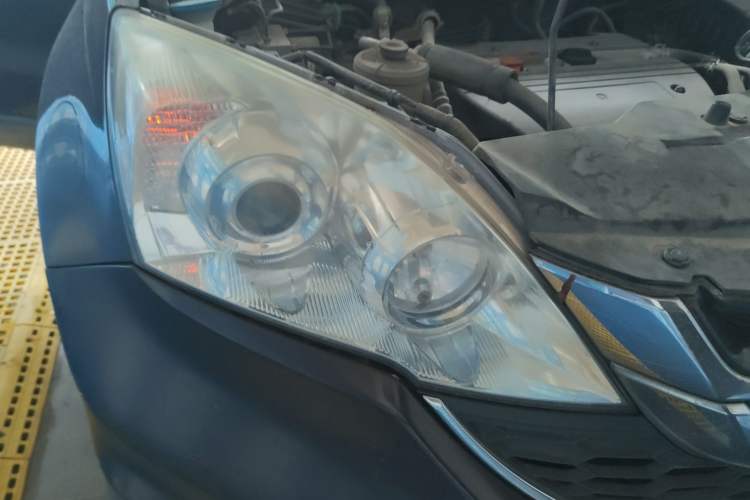 Used Honda CR-V 2010 2.4L automatic four-wheel drive luxury version Right Front Headlight