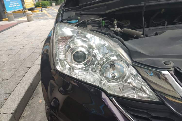 Used Honda CR-V 2010 2.0L automatic two-wheel drive urban version Right Front Headlight