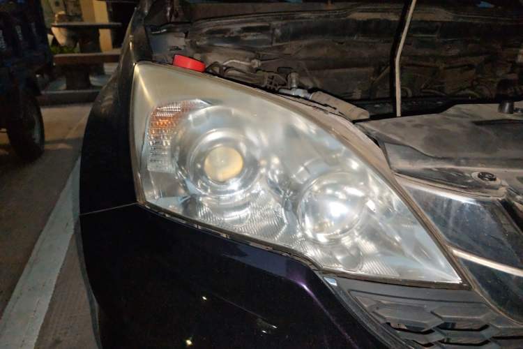 Used Honda CR-V 2010 2.0L automatic two-wheel drive urban version Right Front Headlight