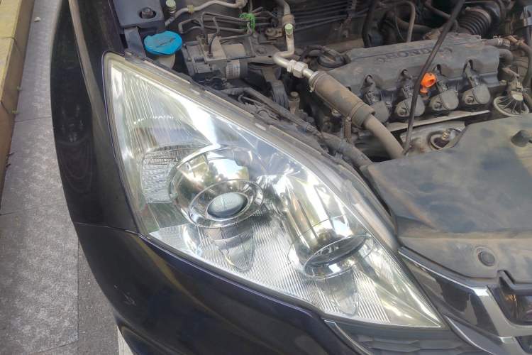 Used Honda CR-V 2010 2.0L automatic two-wheel drive urban version Right Front Headlight