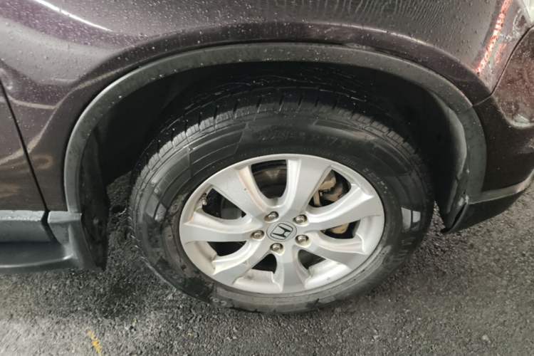 Used Honda CR-V 2010 2.0L Automatic Four-Wheel Drive Classic Edition Right Front Wheel Hub