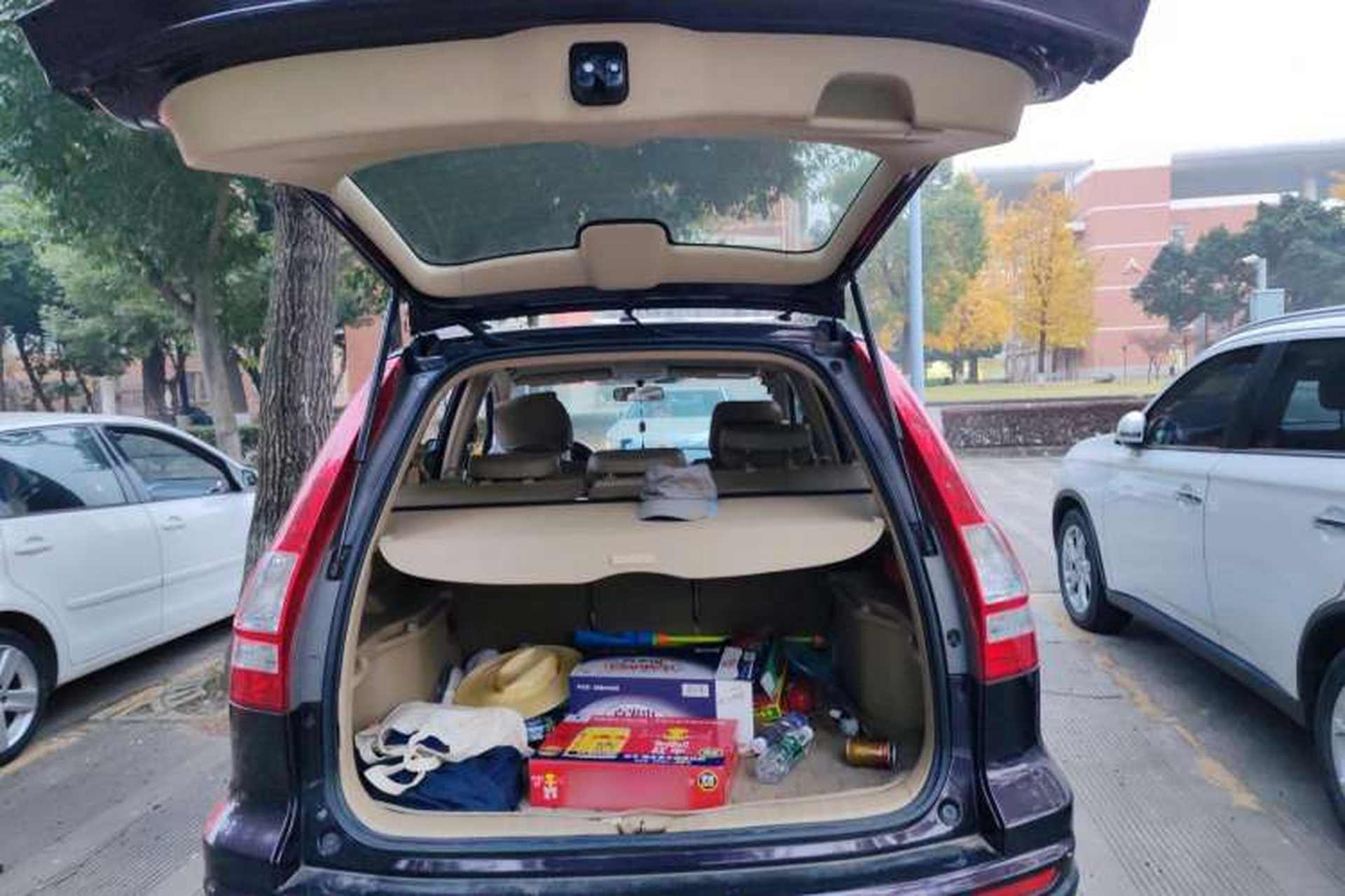 Used Honda CR-V 2010 2.0L automatic two-wheel drive urban version Trunk