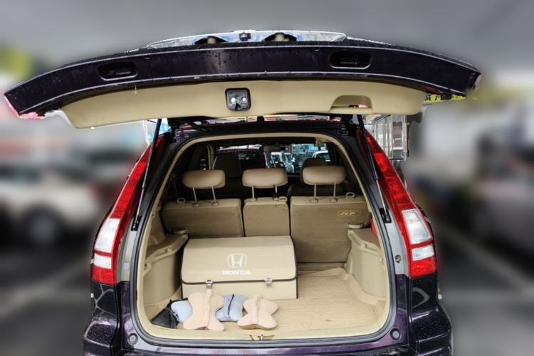 Used Honda CR-V 2010 2.0L Automatic Four-Wheel Drive Classic Edition Trunk