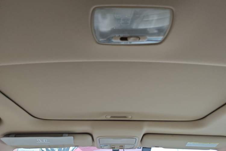 Used Honda CR-V 2010 2.4L automatic four-wheel drive luxury version Headliner