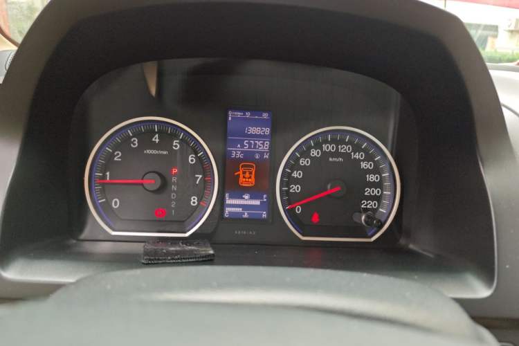 Used Honda CR-V 2010 2.4L automatic four-wheel drive luxury version Instrument Cluster
