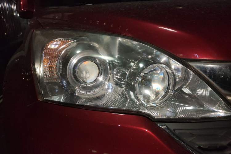 Used Honda CR-V 2010 2.4L automatic four-wheel drive luxury version Right Front Headlight