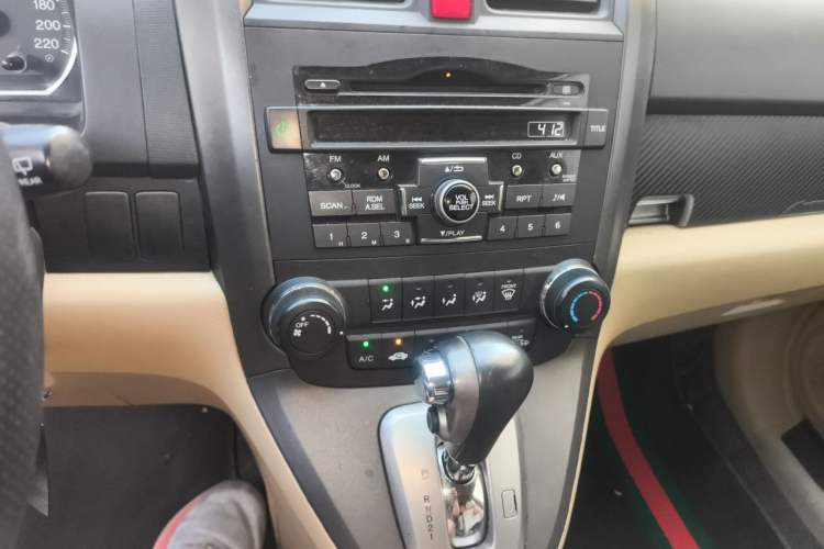 Used Honda CR-V 2010 2.0L Automatic Four-Wheel Drive Classic Edition Audio And AC Panel