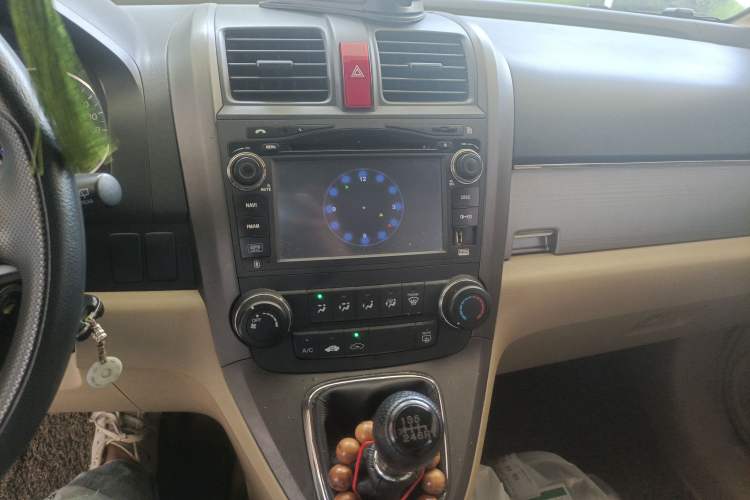 Used Honda CR-V 2010 2.0L manual two-wheel drive urban version Audio And AC Panel