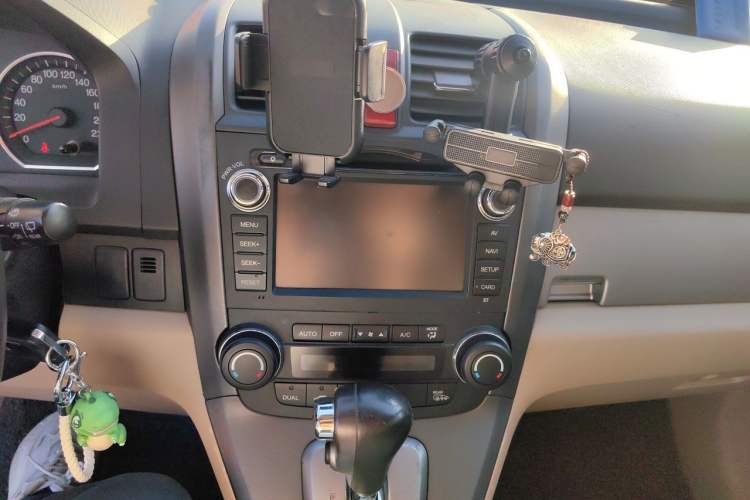 Used Honda CR-V 2010 2.4L Automatic Four-Wheel Drive Prestige Edition Audio And AC Panel