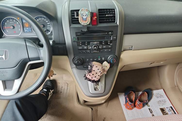 Used Honda CR-V 2010 2.0L Automatic Four-Wheel Drive Classic Edition Audio And AC Panel