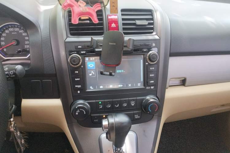 Used Honda CR-V 2010 2.0L Automatic Four-Wheel Drive Classic Edition Audio And AC Panel