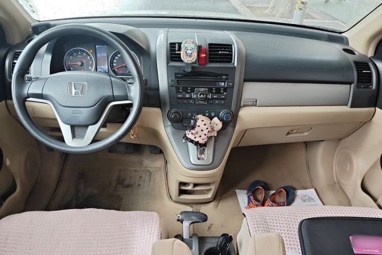 Used Honda CR-V 2010 2.0L Automatic Four-Wheel Drive Classic Edition Center Console
