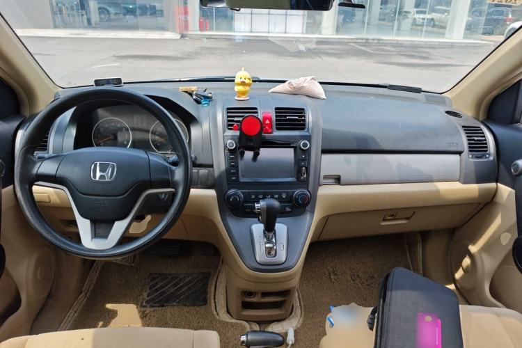 Used Honda CR-V 2010 2.0L Automatic Four-Wheel Drive Classic Edition Center Console