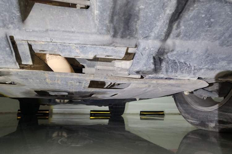 Used Honda CR-V 2010 2.0L automatic two-wheel drive urban version Chassis Front