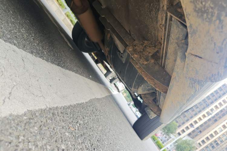Used Honda CR-V 2010 2.0L automatic two-wheel drive urban version Chassis Front Left