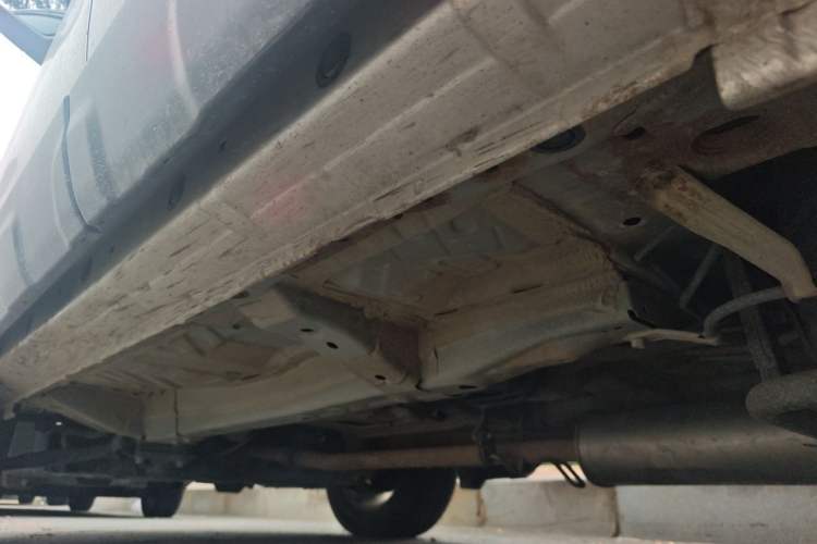 Used Honda CR-V 2010 2.0L automatic two-wheel drive urban version Chassis Rear Left