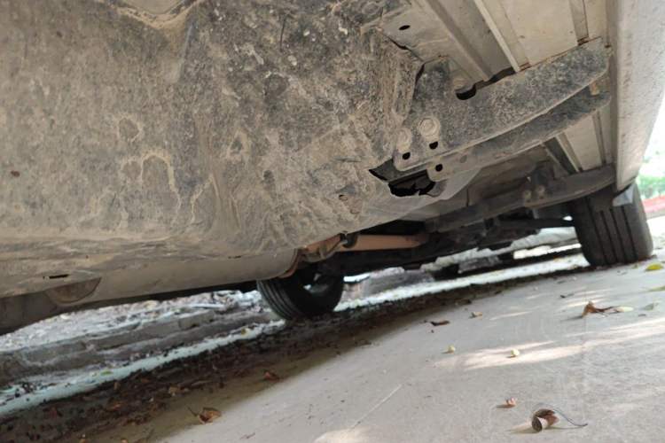 Used Honda CR-V 2010 2.0L automatic two-wheel drive urban version Chassis Rear Right