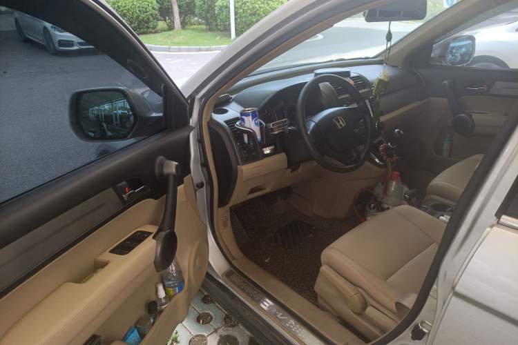 Used Honda CR-V 2010 2.0L manual two-wheel drive urban version Driver Seat