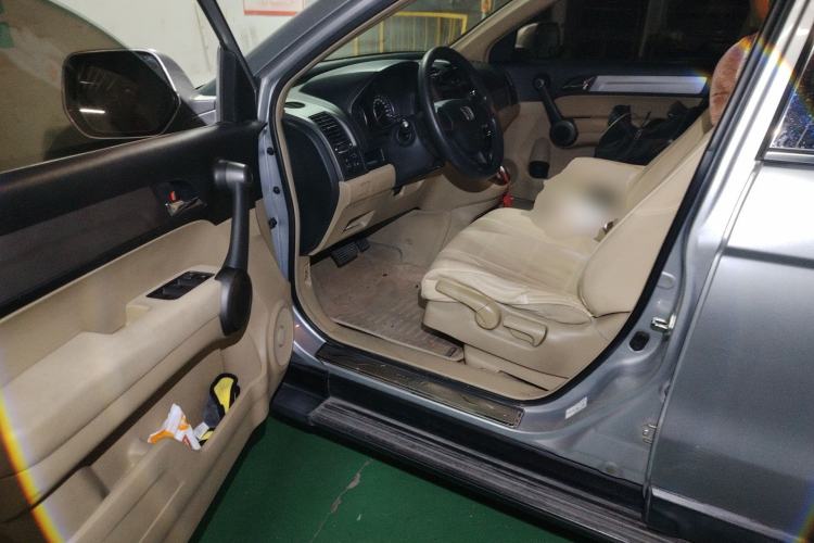 Used Honda CR-V 2010 2.0L automatic two-wheel drive urban version Driver Seat