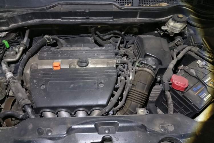 Used Honda CR-V 2010 2.0L Automatic Four-Wheel Drive Classic Edition Engine Bay