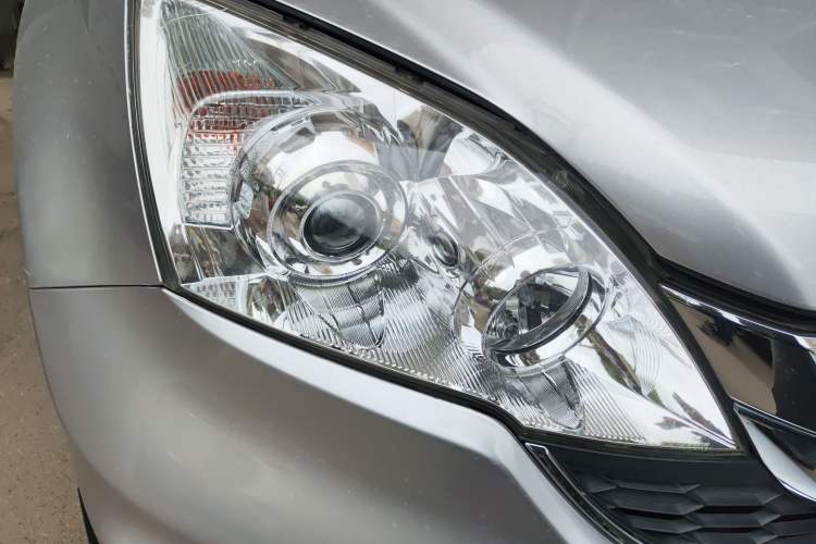 Used Honda CR-V 2010 2.0L automatic two-wheel drive urban version Exterior 6