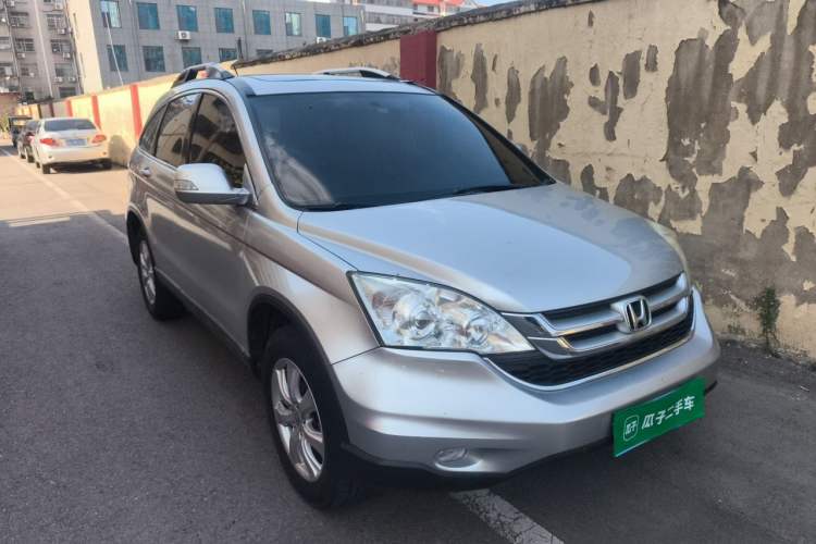 Used Honda CR-V 2010 2.0L Automatic Four-Wheel Drive Classic Edition Front Right 45 Deg