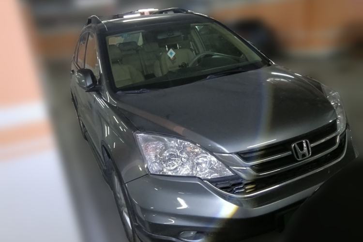 Used Honda CR-V 2010 2.0L Automatic Four-Wheel Drive Classic Edition Front Right 45 Deg