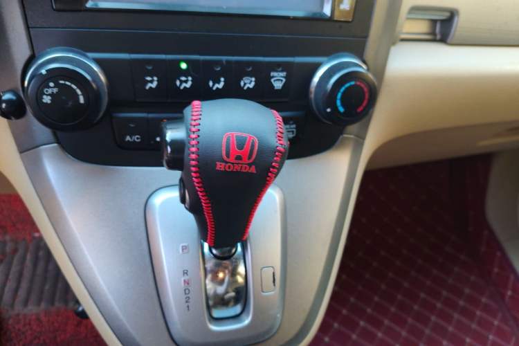 Used Honda CR-V 2010 2.0L automatic two-wheel drive urban version Gear Lever