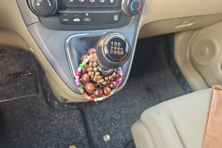 Used Honda CR-V 2010 2.0L manual two-wheel drive urban version Gear Lever
