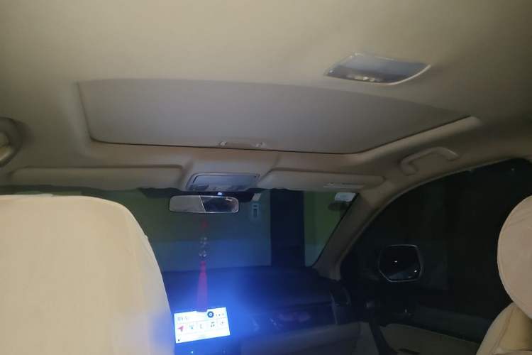 Used Honda CR-V 2010 2.0L Automatic Four-Wheel Drive Classic Edition Headliner