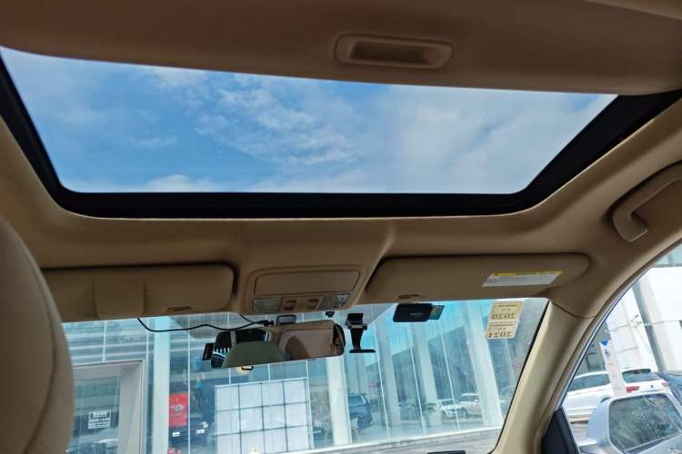 Used Honda CR-V 2010 2.0L Automatic Four-Wheel Drive Classic Edition Headliner