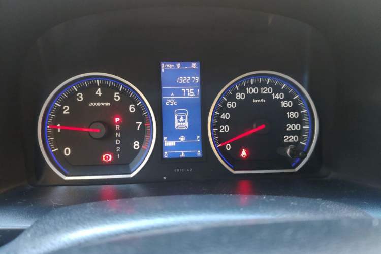 Used Honda CR-V 2010 2.0L automatic two-wheel drive urban version Instrument Cluster
