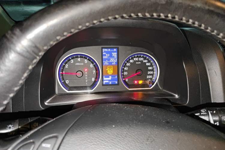 Used Honda CR-V 2010 2.4L automatic four-wheel drive luxury version Instrument Cluster
