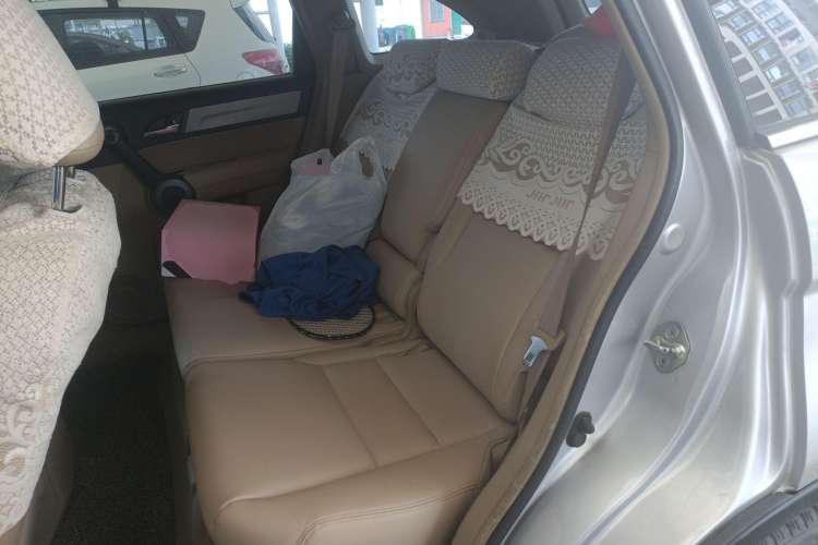 Used Honda CR-V 2010 2.0L manual two-wheel drive urban version Left Rear Seat