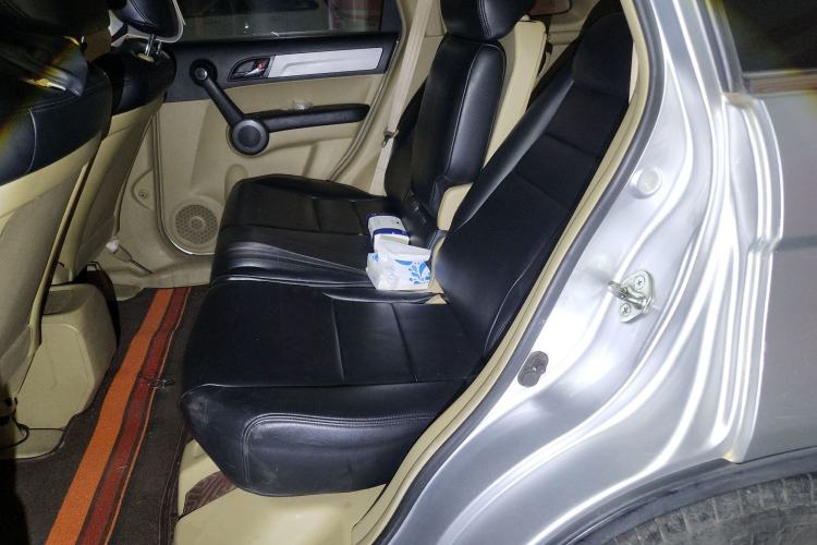 Used Honda CR-V 2010 2.0L automatic two-wheel drive urban version Left Rear Seat