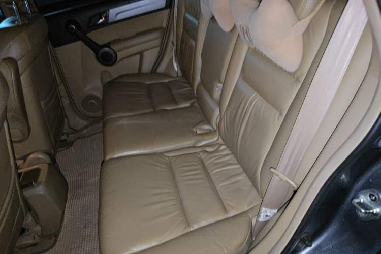 Used Honda CR-V 2010 2.4L automatic four-wheel drive luxury version Left Rear Seat